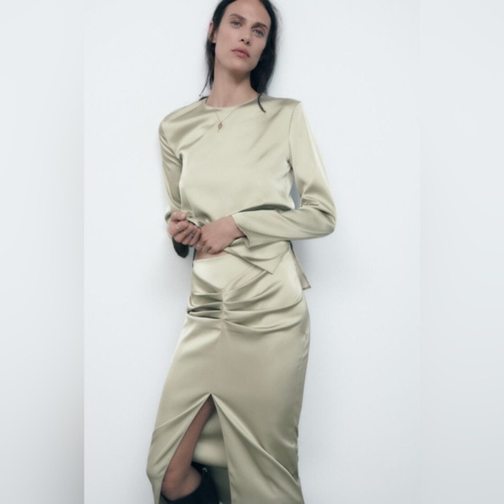 NWT Zara Champagne Gathered Satin Slit High Waist Midi Skirt Sz S - Picture 2 of 7